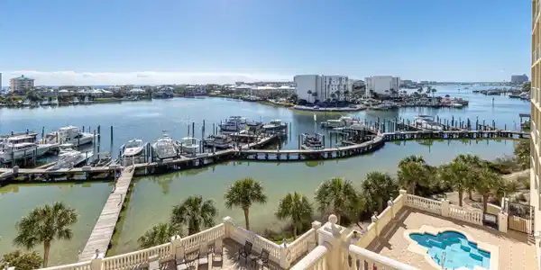 770 Harbor Boulevard