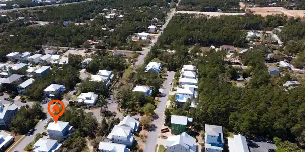 Image 3: 186 aerial
