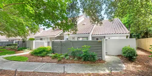 5209 Beachwalk Drive