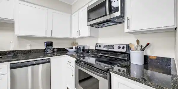 Image 3: 5-web-or-mls-DSC00533