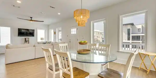 Image 4: dinning