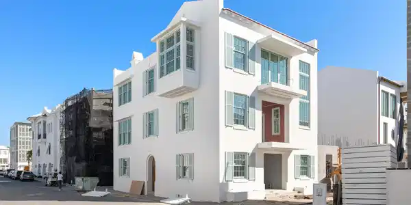 208 Sea Garden Street