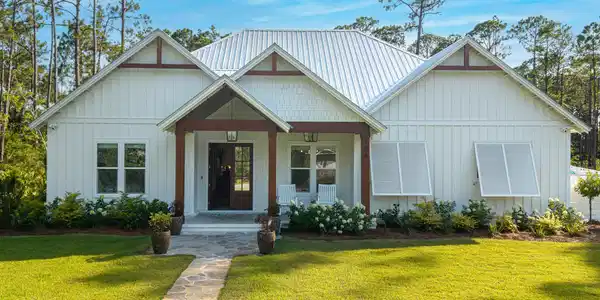Image 3: Front of Home
