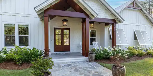 Image 4: Front Entrance of Home