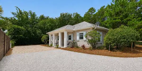 Image 4: Front Elevation