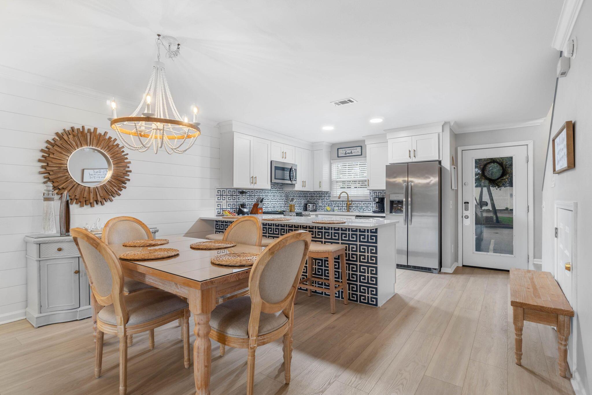 Image 1: Kitchen