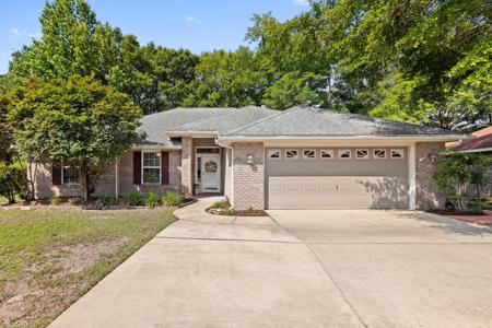 207 Evergreen Avenue