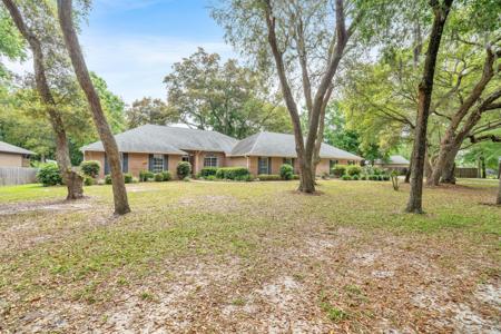17 Bluewater Point Road