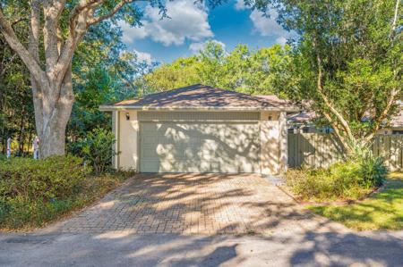 900 Bay Drive