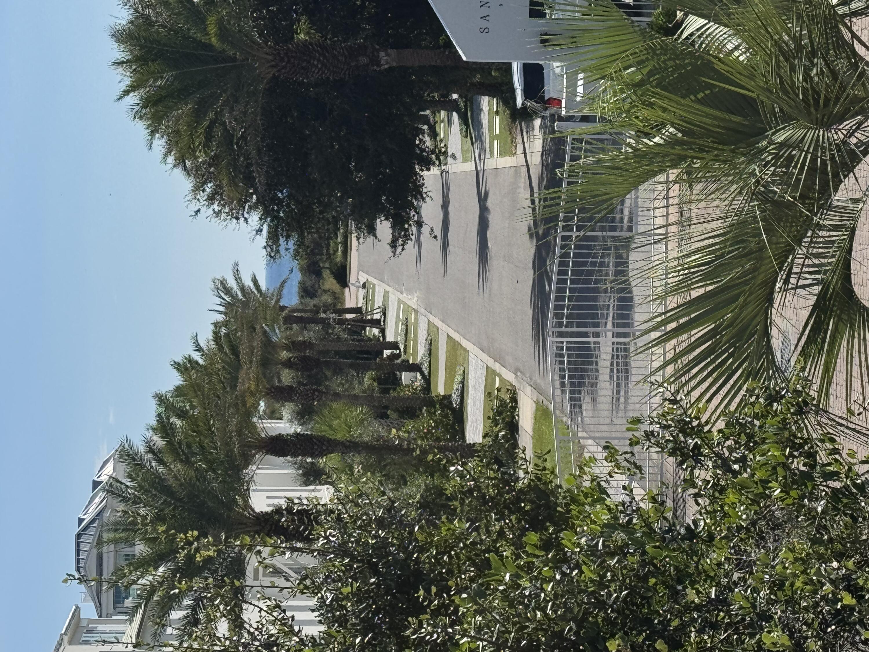 Image 1: 6 E Trigger Trail View