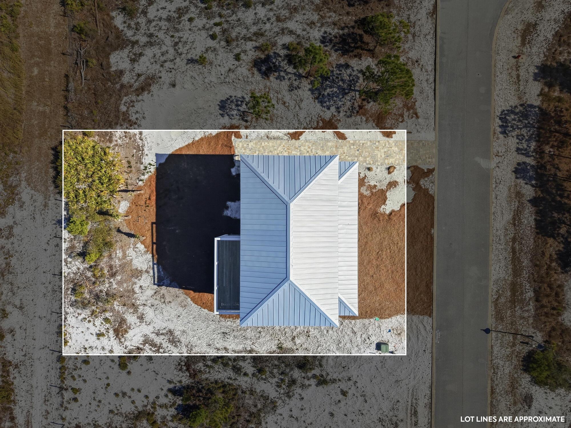 Image 3: 303 park point cir drone - awp media - 0