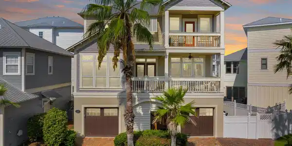 149 N St Francis Drive