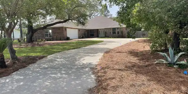 3 Walton Way