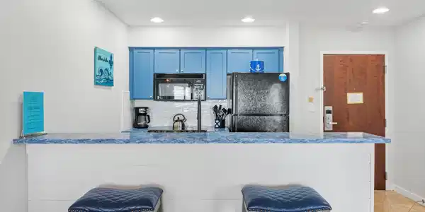 Image 3: 10-web-or-mls-0010
