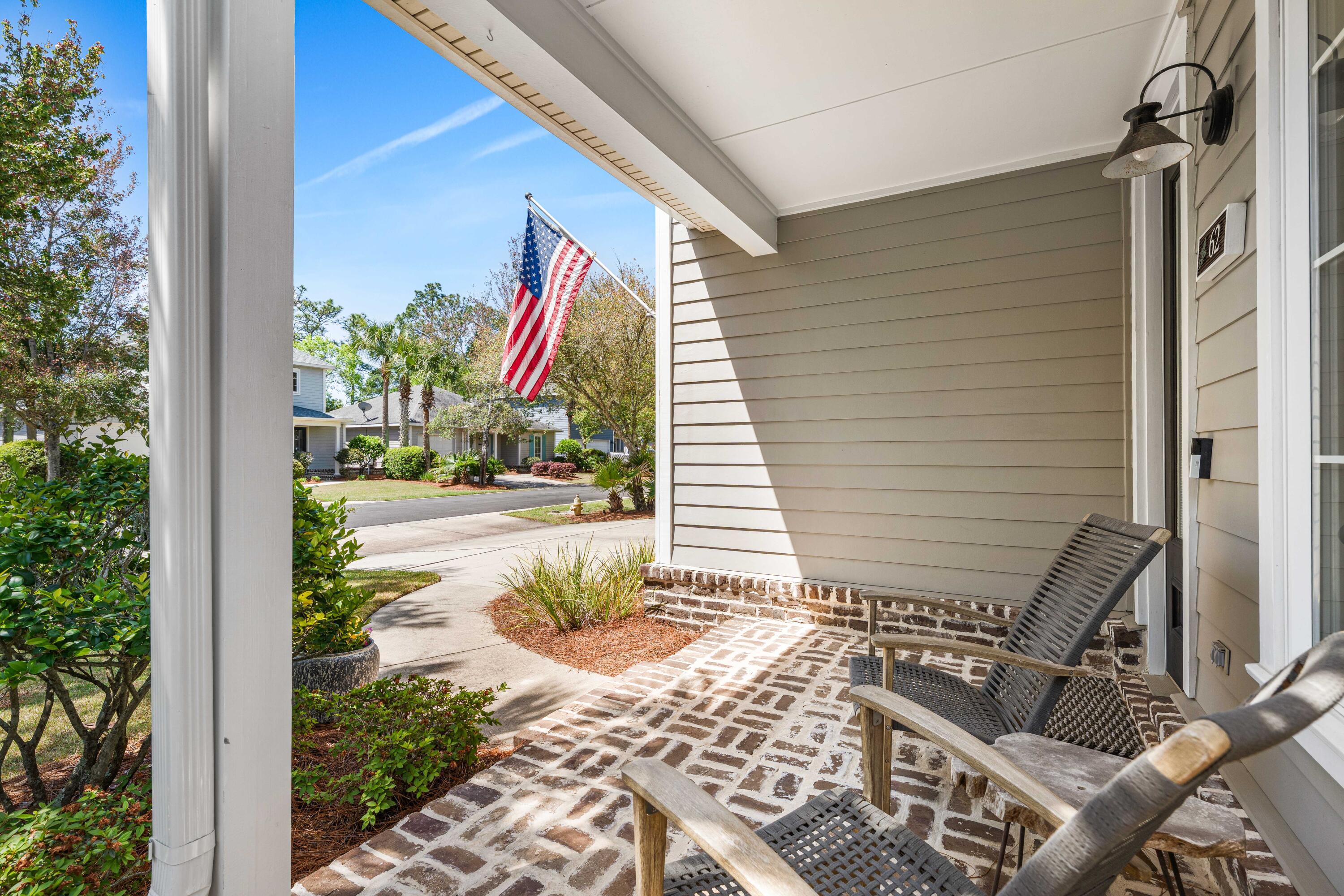 Image 4: Front Porch