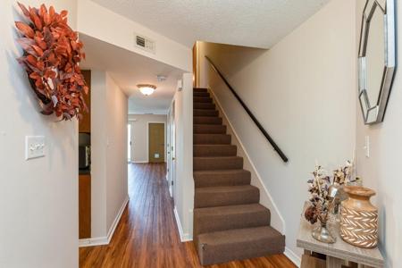 1811 Whispering Oaks Lane