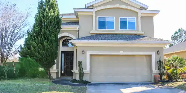 898 Solimar Way