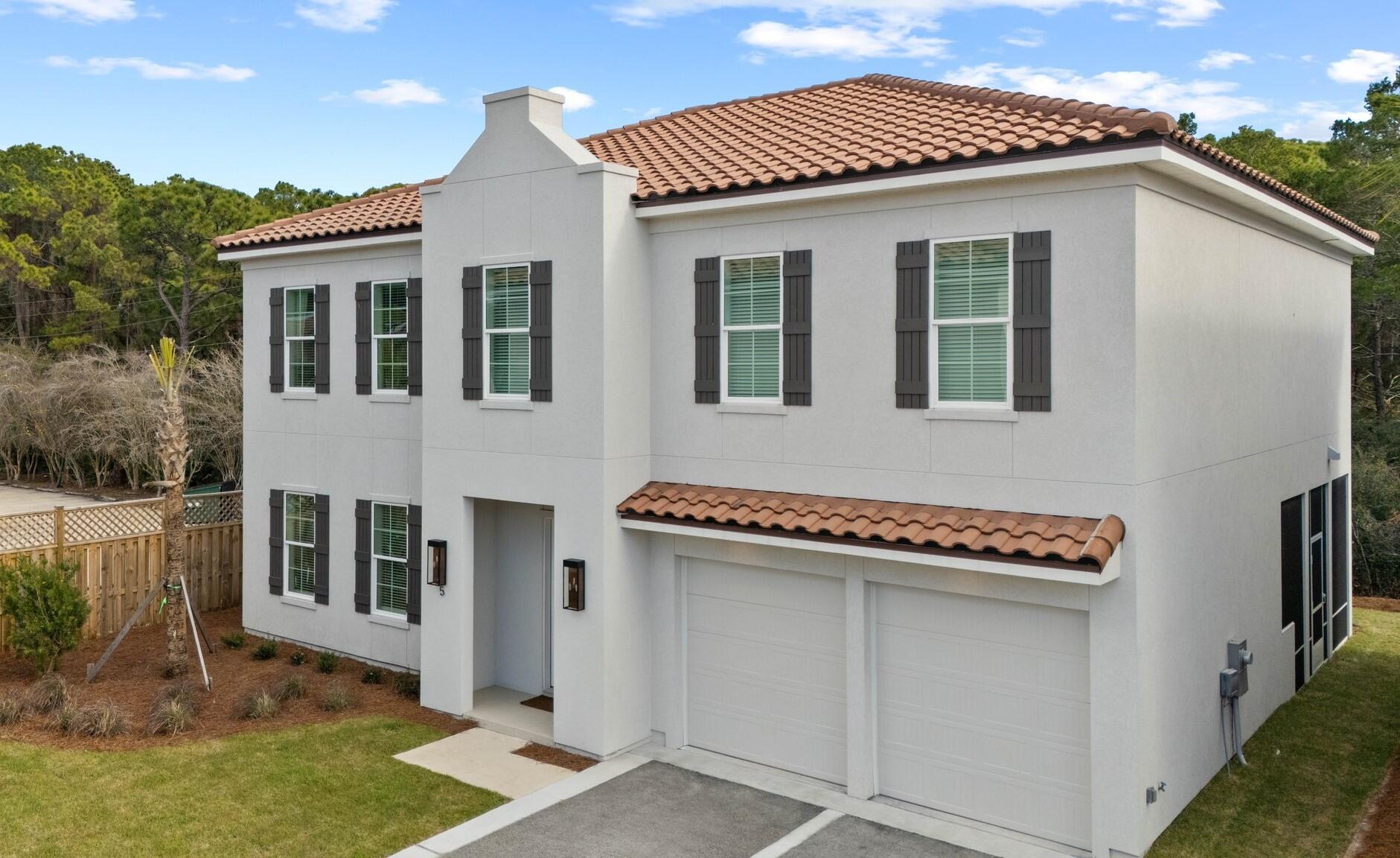 Image 2: 5 Palm Ridge