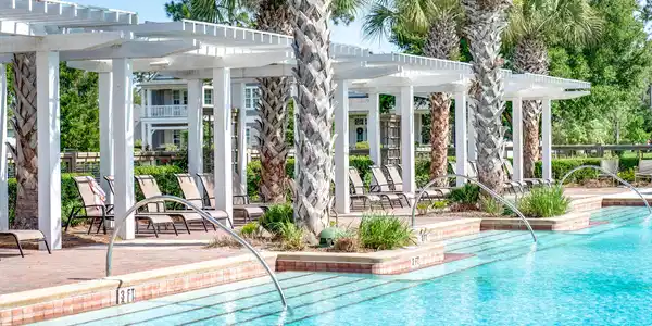 Image 4: Pool 1