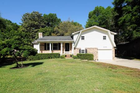 2403 Roberts Drive