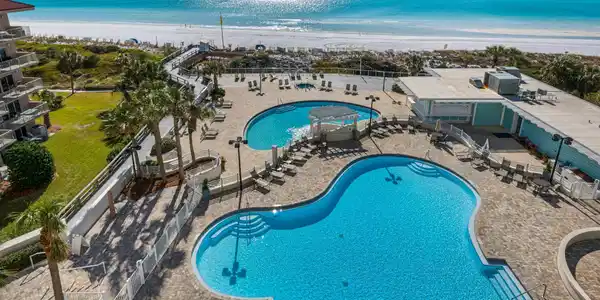 550 Tops L Beach Boulevard