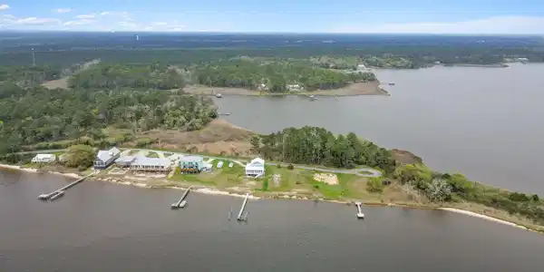 Image 4: Beatrice Pt looking NW