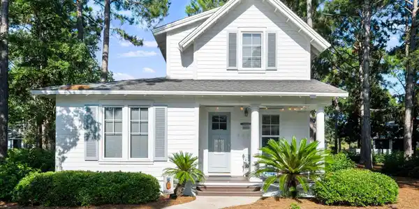 1355 W Ravens Run