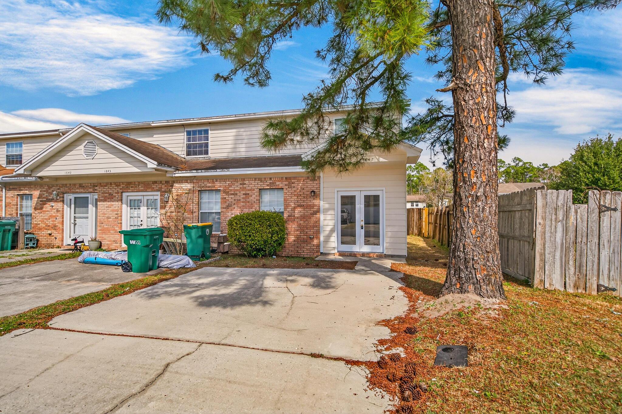 Image 2: 1847 Whispering Oaks-3