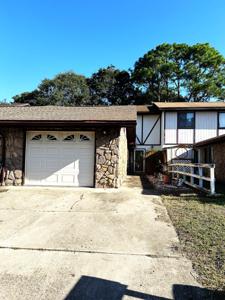 353 SW Honey Cove Cove