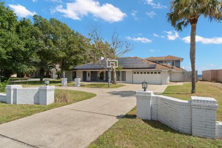 5 Country Club Road