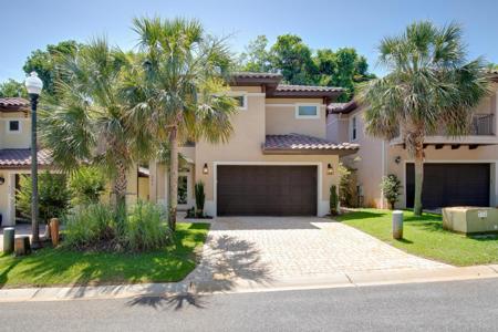 492 Soundview Court
