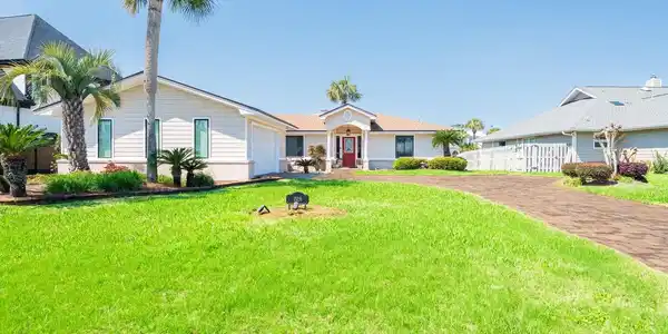 1509 Trout Lane