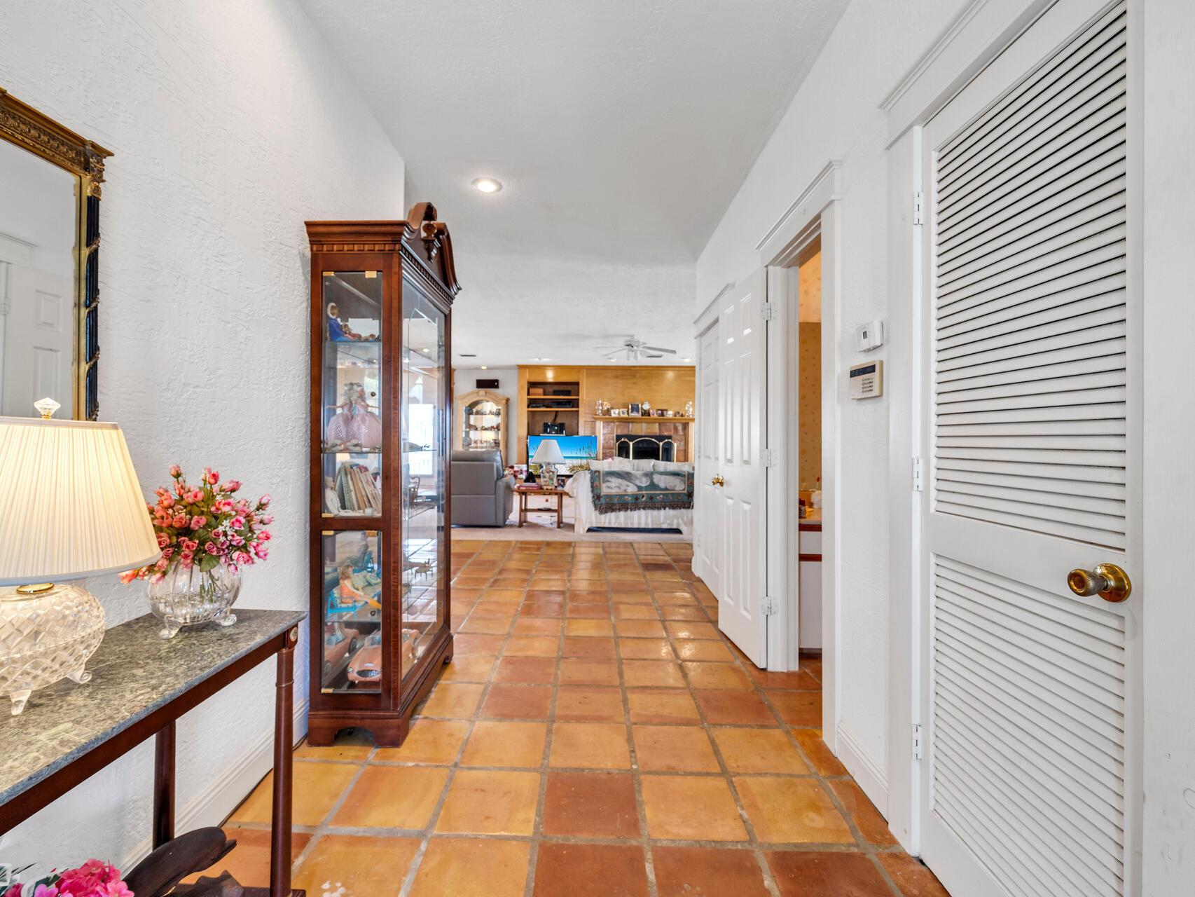 Image 4: 604 Magnolia Dr Destin FL 32541 USA-007-