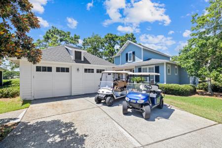 1332 E Ravens Run