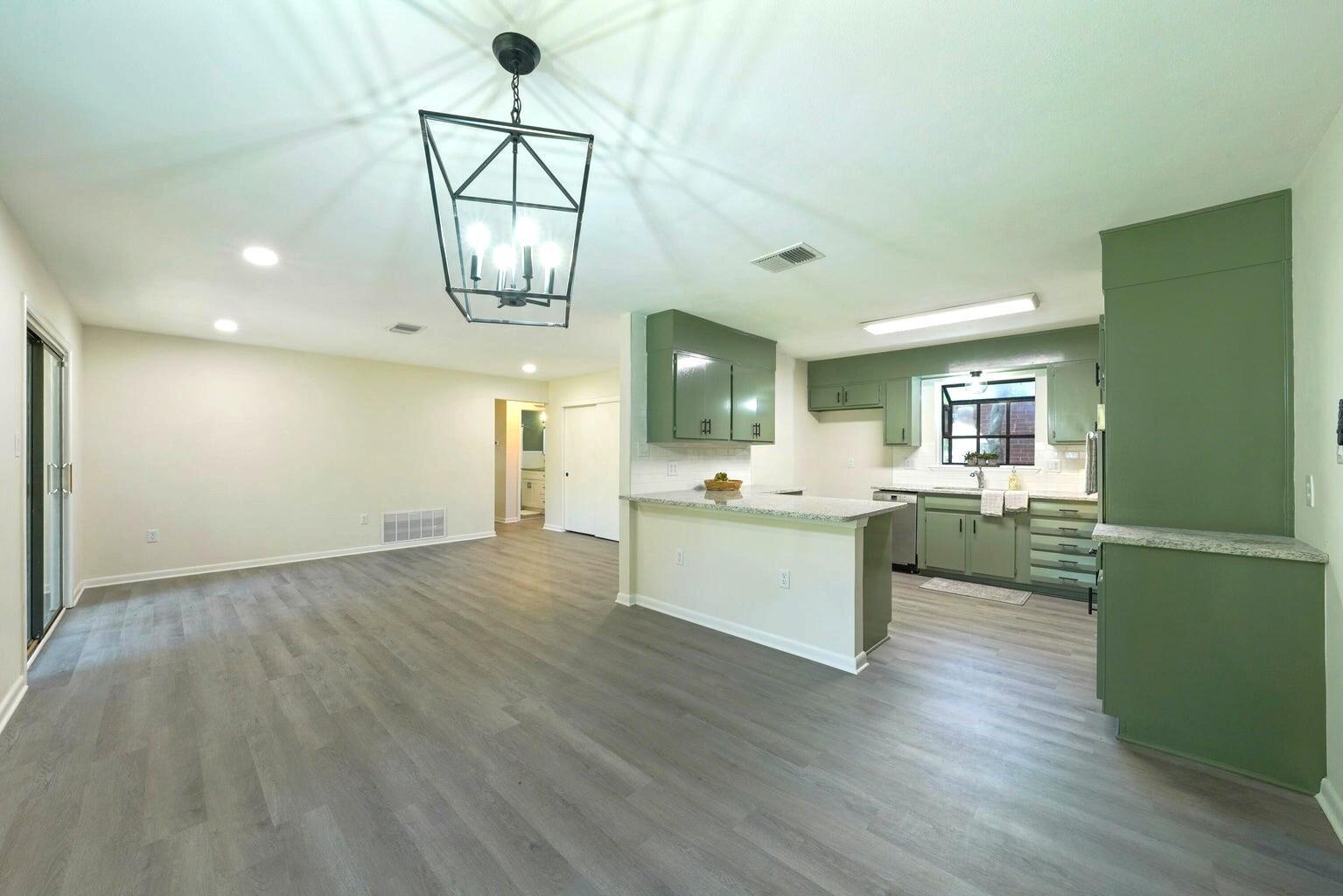 Image 2: Hemlock Kitchen-living room