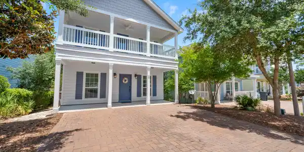 41 W Shore Place