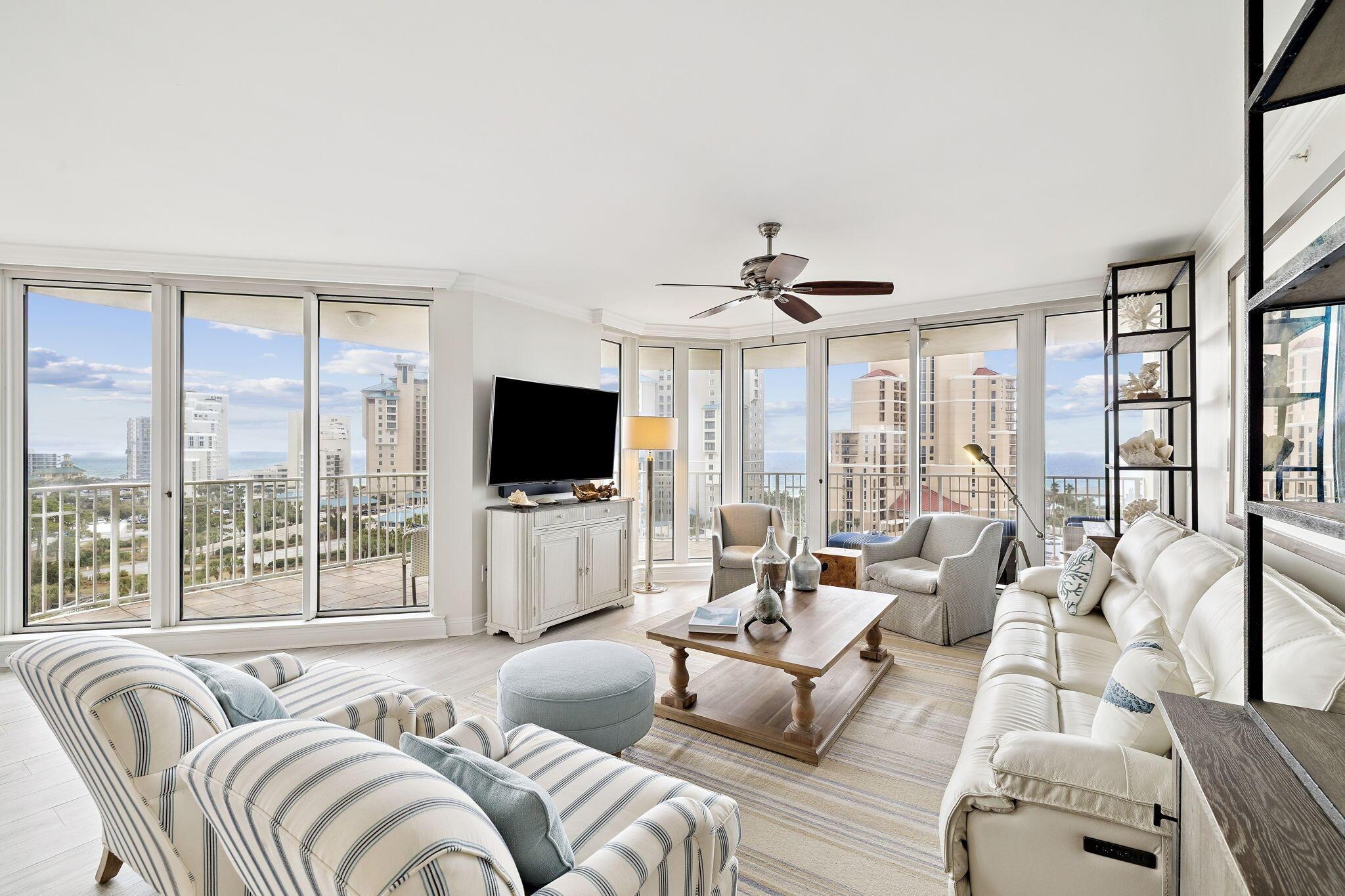 Image 2: Living room