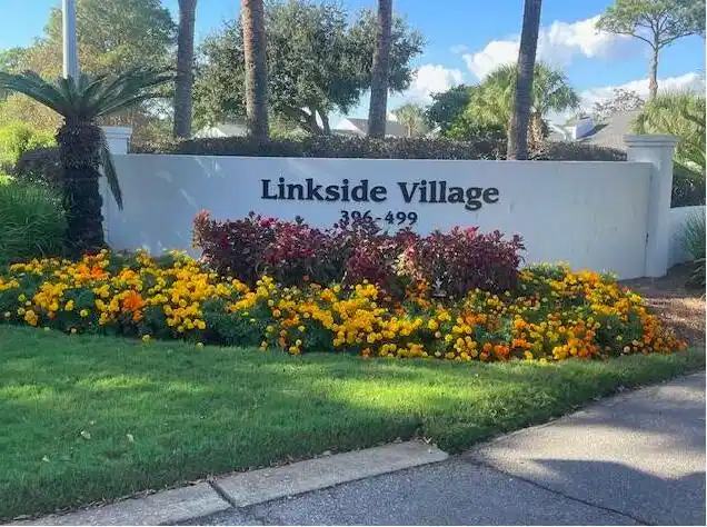 Image 1: 457 Linkside