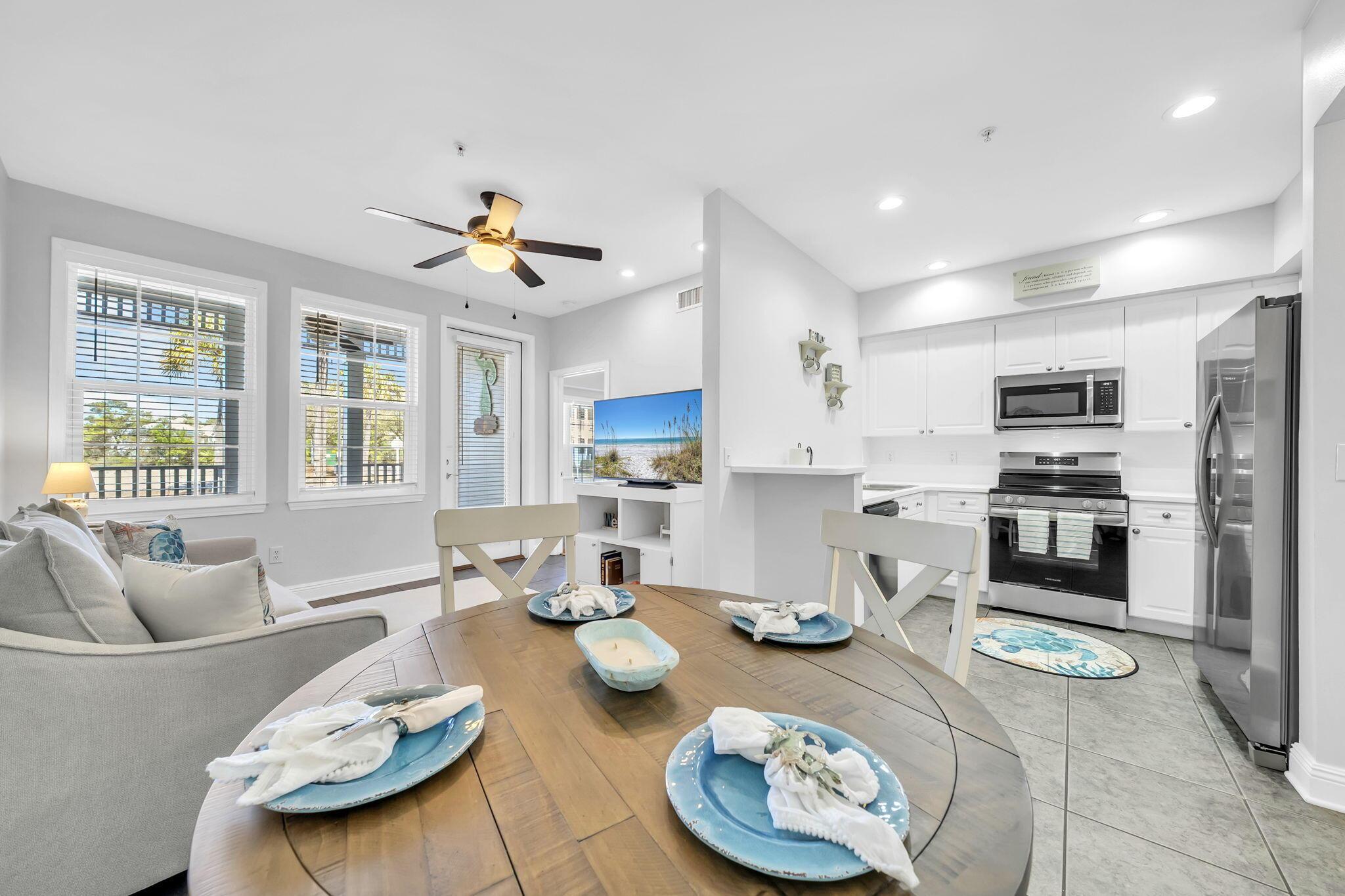 Image 2: Open Kitchen/Living/Dining
