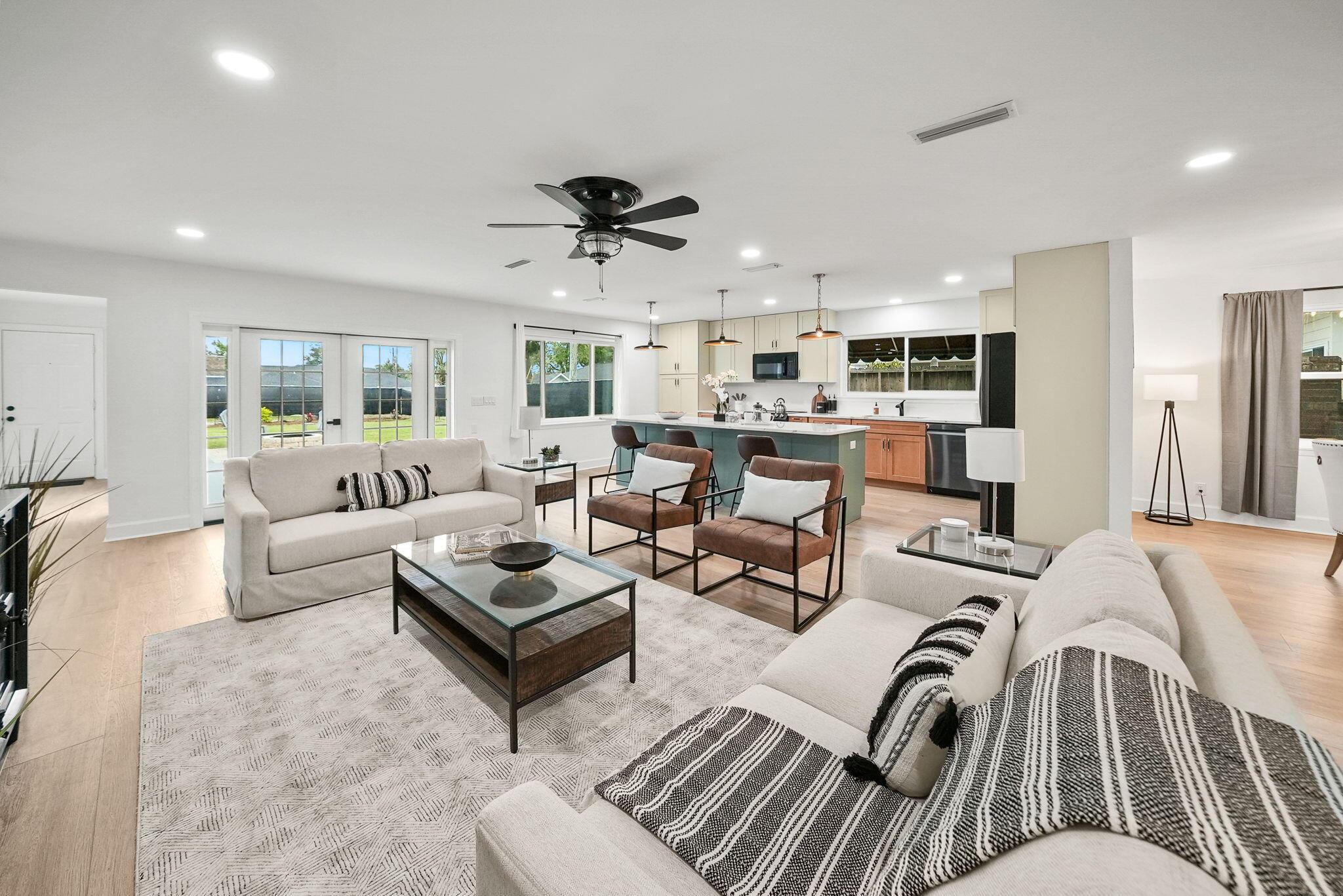 Image 1: Living Room