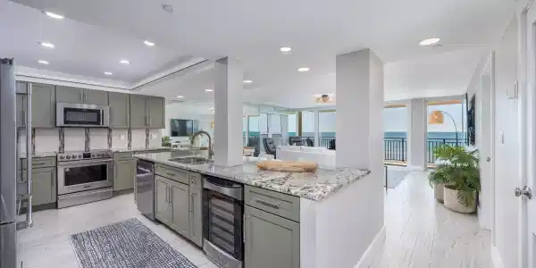 381 Santa Rosa Boulevard