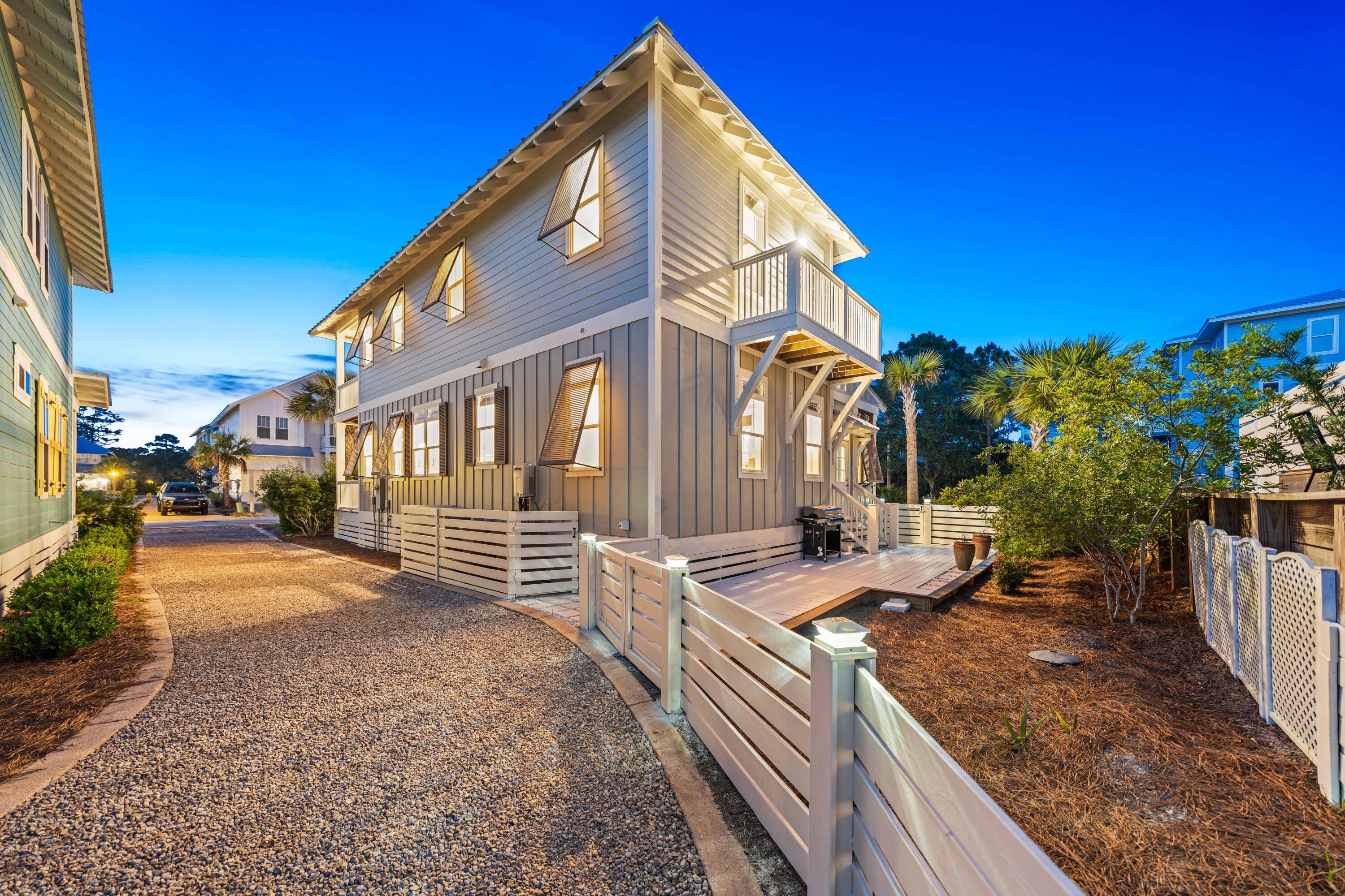 Image 3: Rear Elevation