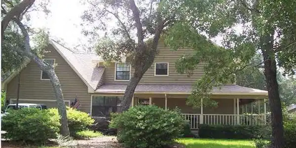 109 Windlake Court