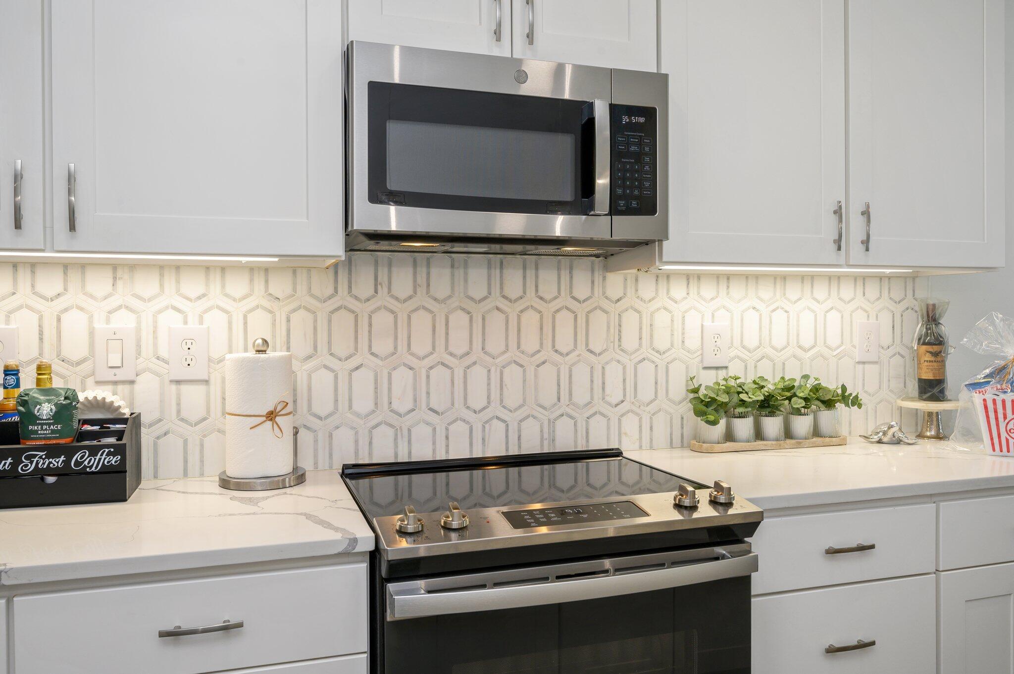 Image 4: 4-web-or-mls-Gulf Place Residences Unit