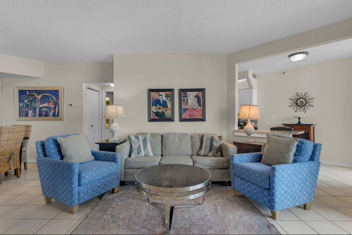 Image 2: Living Area