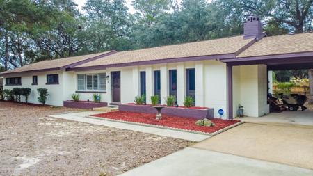 2 Warwick Drive