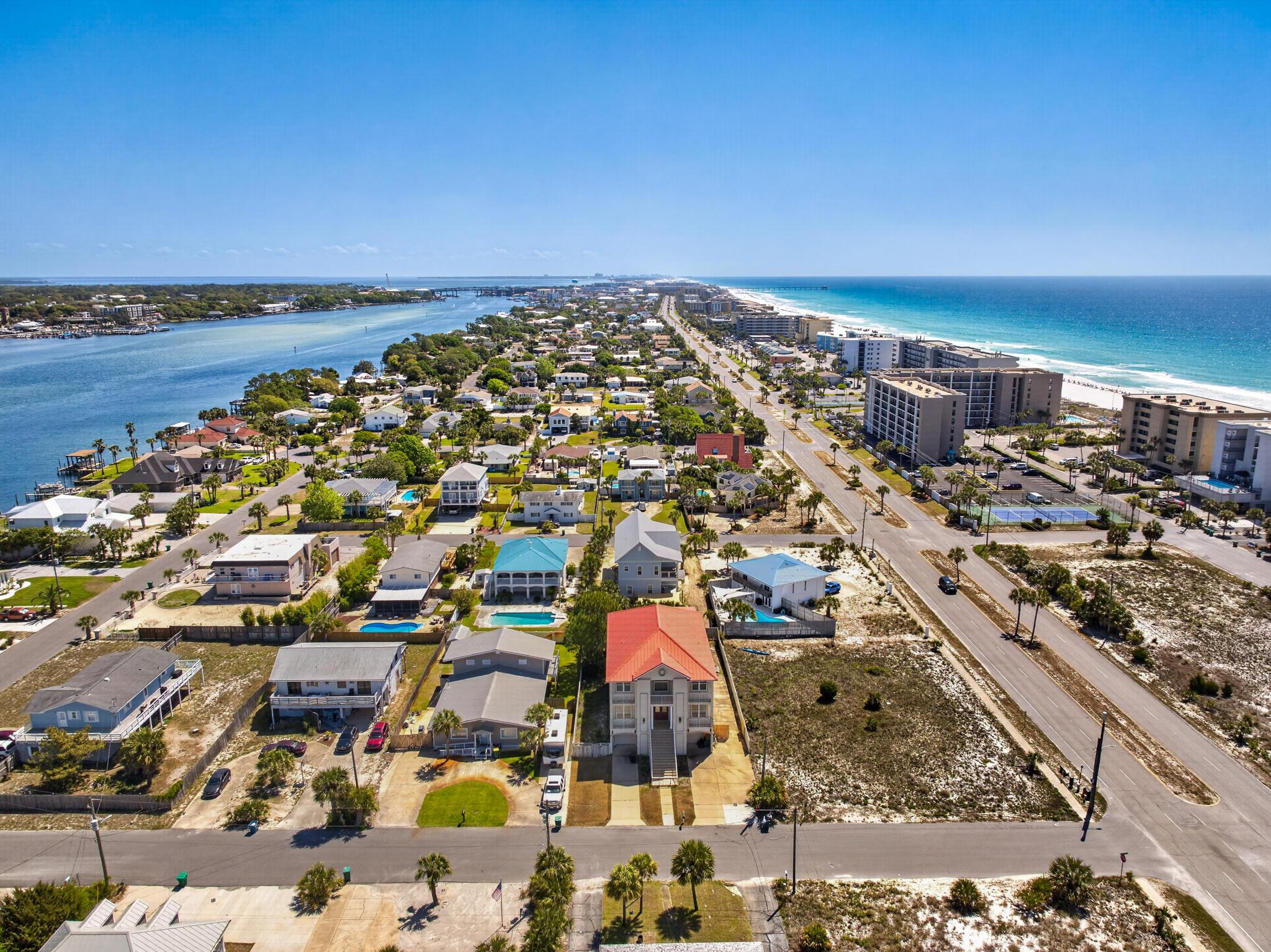 Image 1: 738_Starfish_ave-2