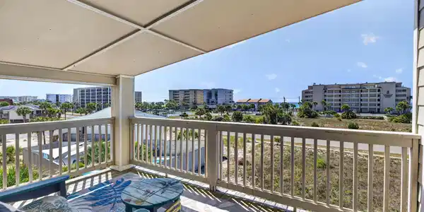 Image 4: 738_Starfish_ave-62