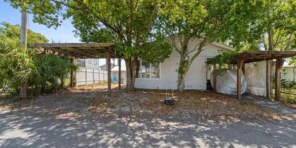 Image 2: 1a-web-or-mls-FDP06500