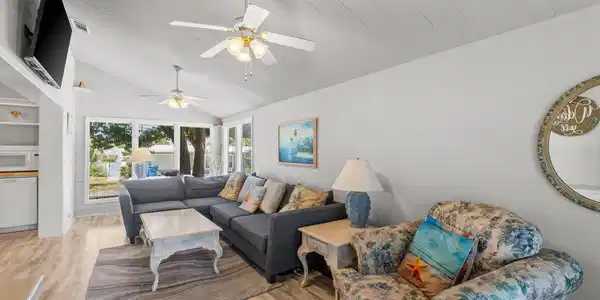 Image 3: 8-web-or-mls-FDP06521